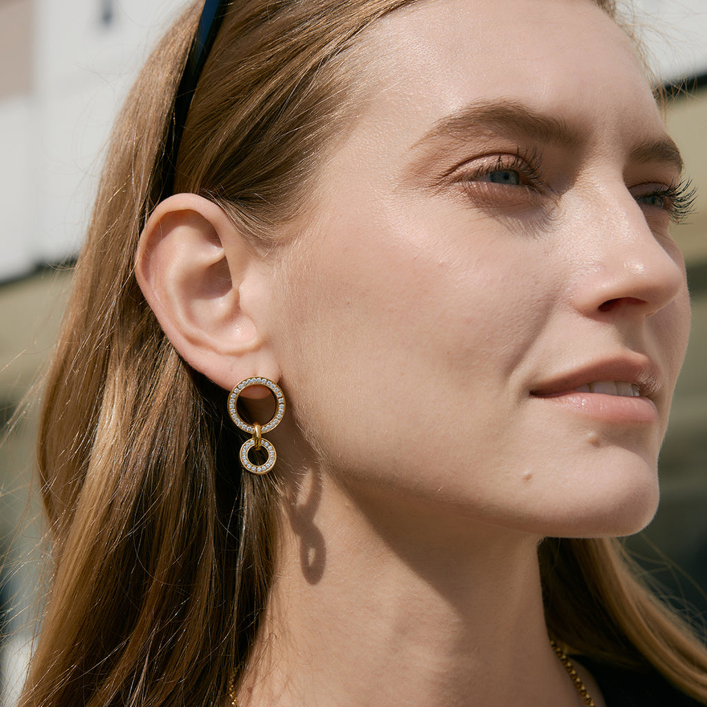 Damen Ohrhänger mit funkelnden Zirkonia-Ringen und hypoallergener Edelstahlverarbeitung Shop Nory
