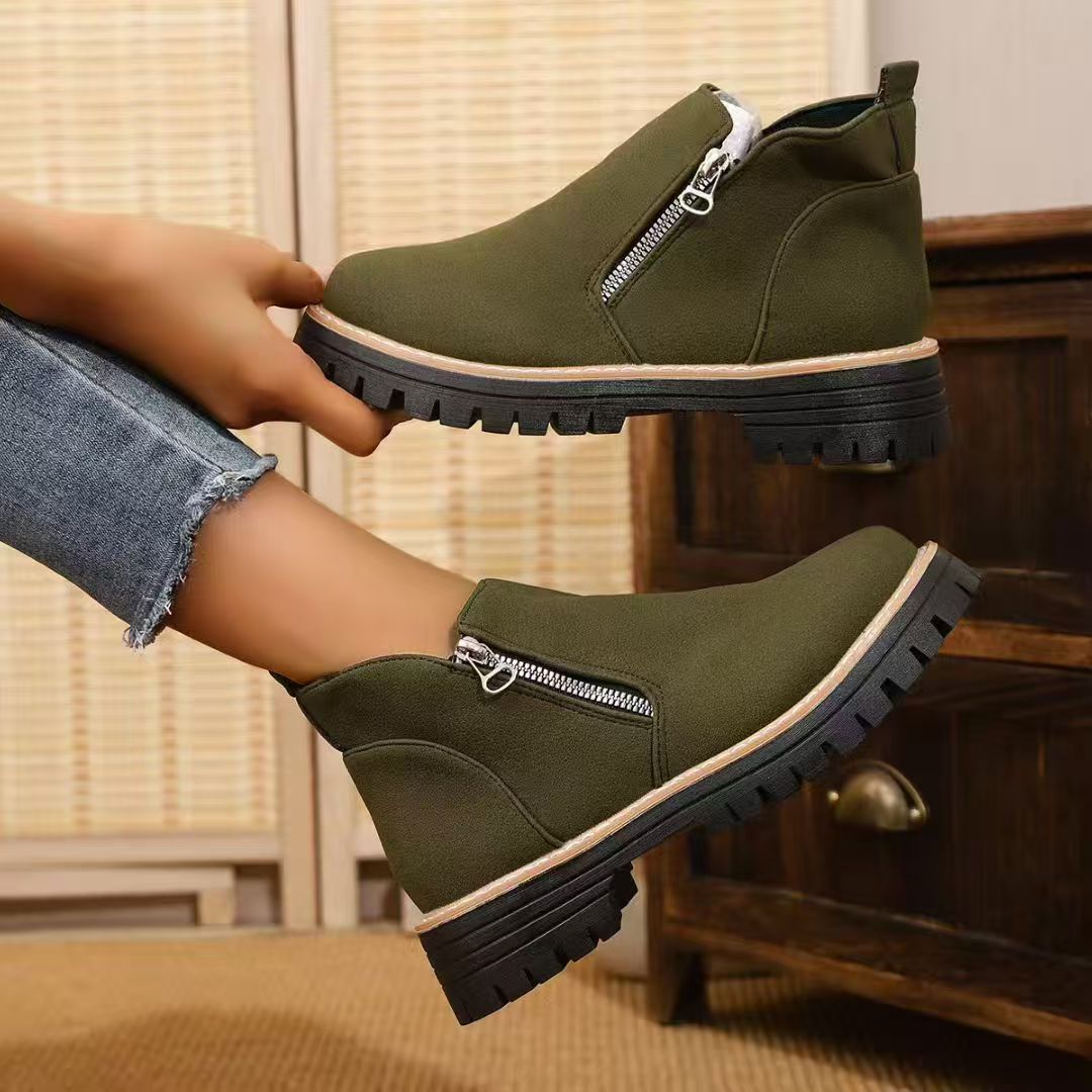 Damen Warme Chelsea-inspirierte Stiefelette mit seitlichem Reißverschluss und grober Profilsohle Shop Nory