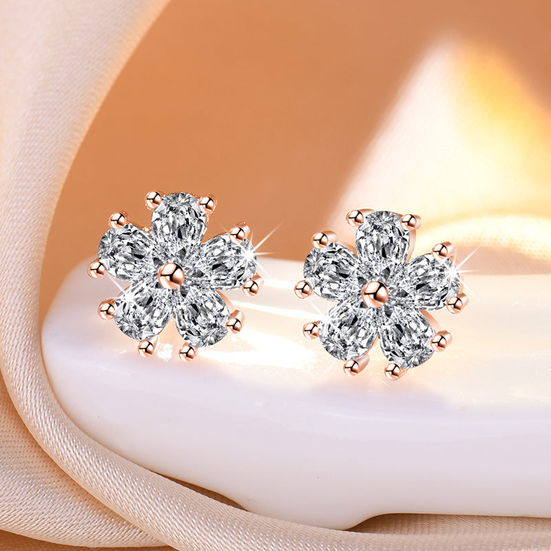 Damen Funkelnde Blütenohrringe mit Zirkonia Shop Nory
