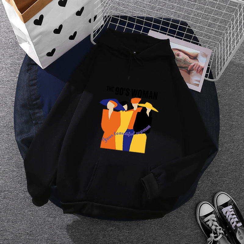 Damen nan weit geschnittener Kapuzenpullover mit Neunzigerjahre-Illustrationsprint, angerautem Fleece und Kängurutasche Shop Nory
