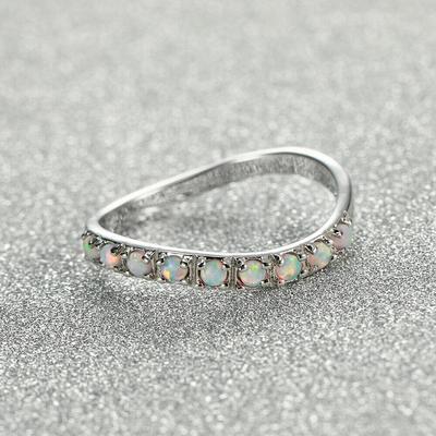 Damen Ring mit funkelnden opalisierenden Steinen Shop Nory