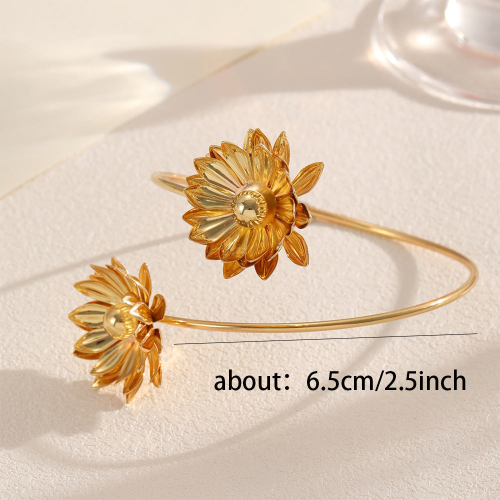Damen Armband mit floralem 3D-Design Shop Nory