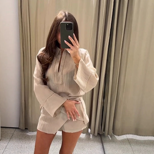 Damen Leichtes Crinkle-Zweiteiler mit Oversized-Hemd und Wickel-Minirock Shop Nory