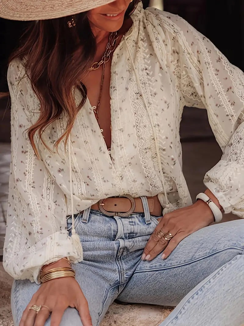 Damen bestickte Bluse mit eleganten Details
