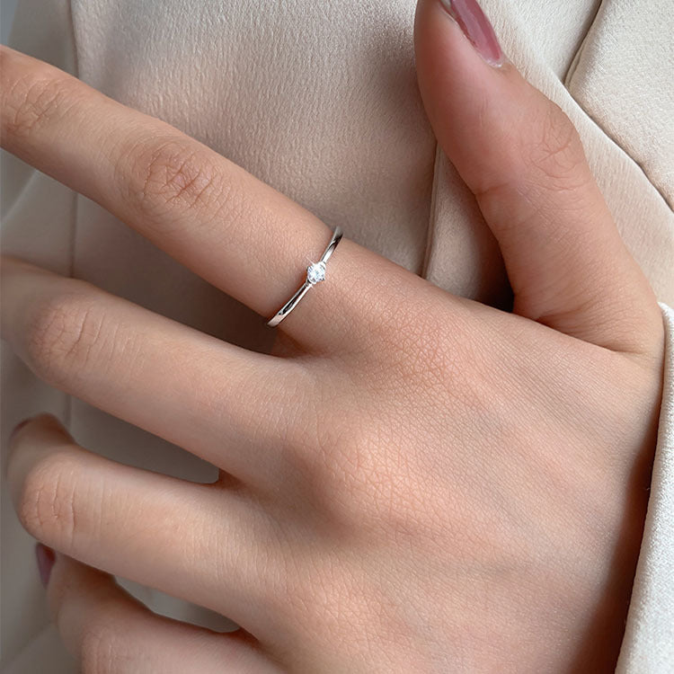 Damen Zarter Silberring mit funkelndem Stein Shop Nory