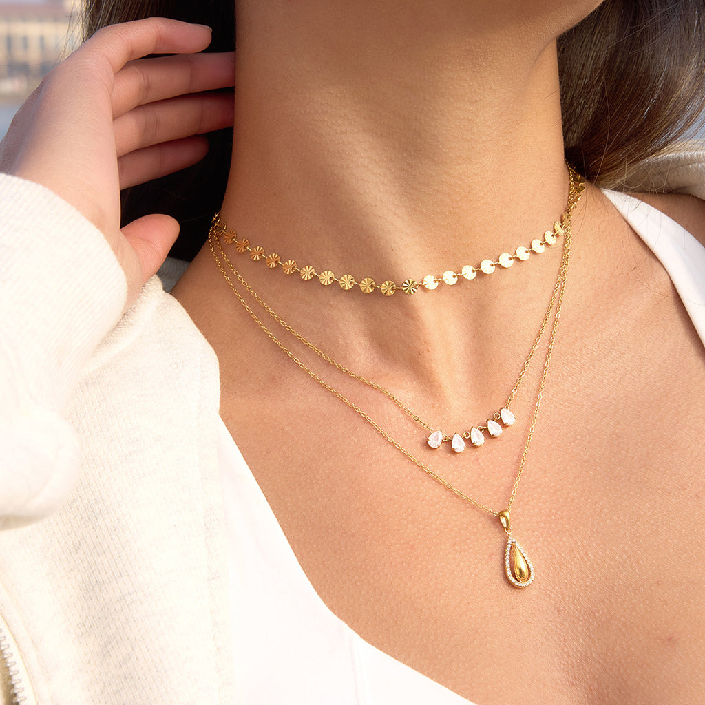 Damen Halskette mit tropfenförmigem Anhänger und Zirkonia-Besatz Shop Nory