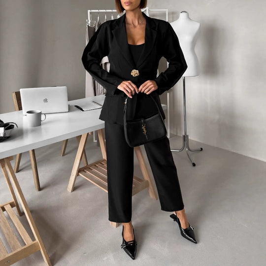 Damen Taillierter Ein-Knopf-Blazer mit floralem Dekoverschluss und Klappentaschen Shop Nory