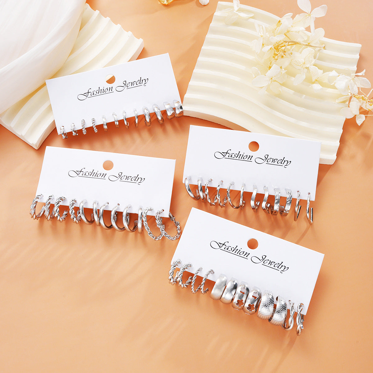 Damen Ohrringe Set mit verschiedenen modernen Designs Shop Nory