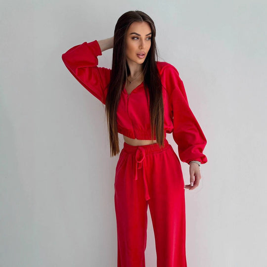 Damen Zweiteiliges Samt-Loungewear-Set mit Cropped-Zipjacke und weiter High-Waist-Sweathose Shop Nory