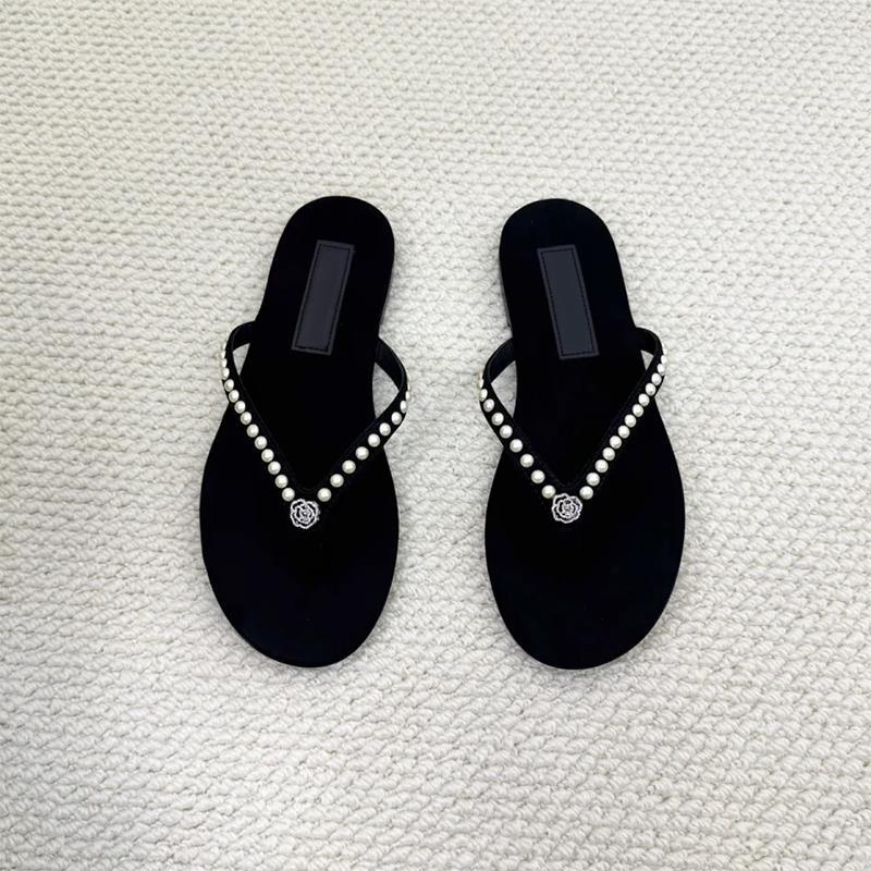 Damen Zehentrenner-Sandalen mit dekorativem Perlenschmuck und komfortablem Fußbett Shopnory