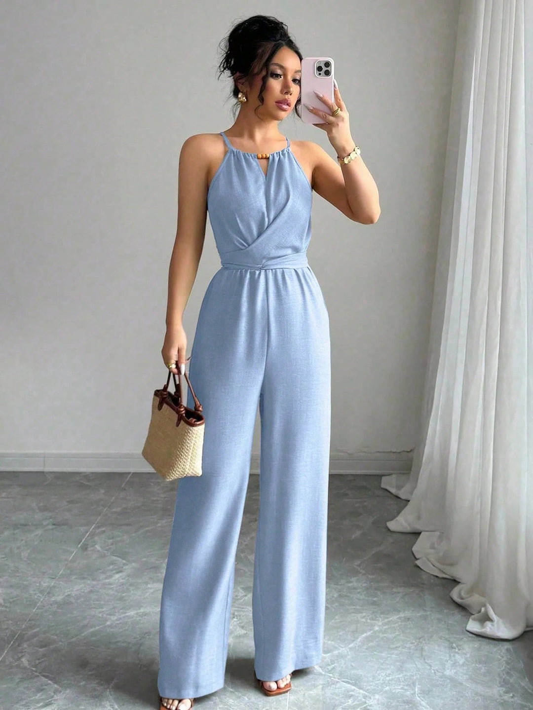 Damen Ärmelloser Neckholder-Jumpsuit mit Wickeloberteil und weitem Bein Shop Nory