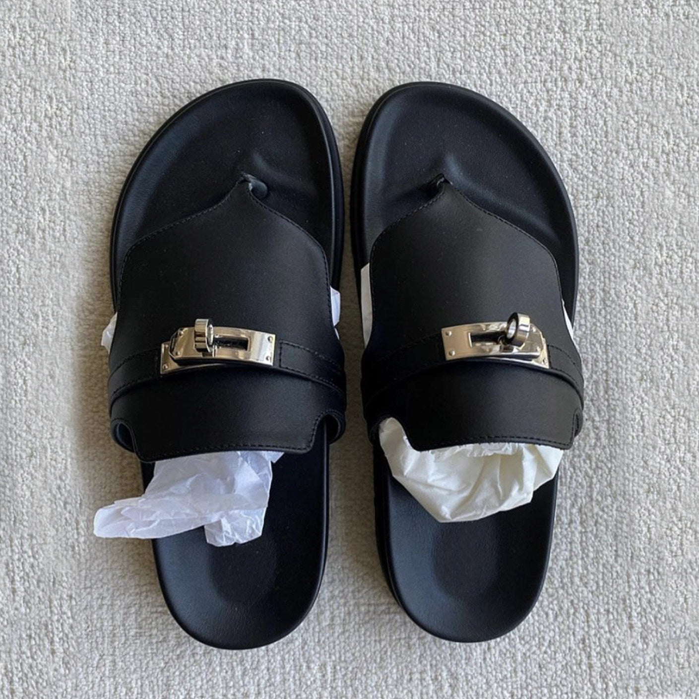 Damen Zehentrenner-Sandalen mit edlem Riemen und rutschfester Sohle