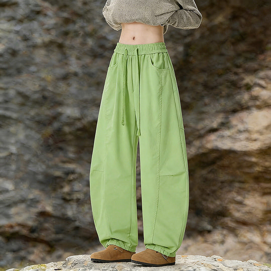 Damen Oversize Cargo-Hose aus Baumwollmix mit hohem Elastikbund und Beinbündchen Shop Nory