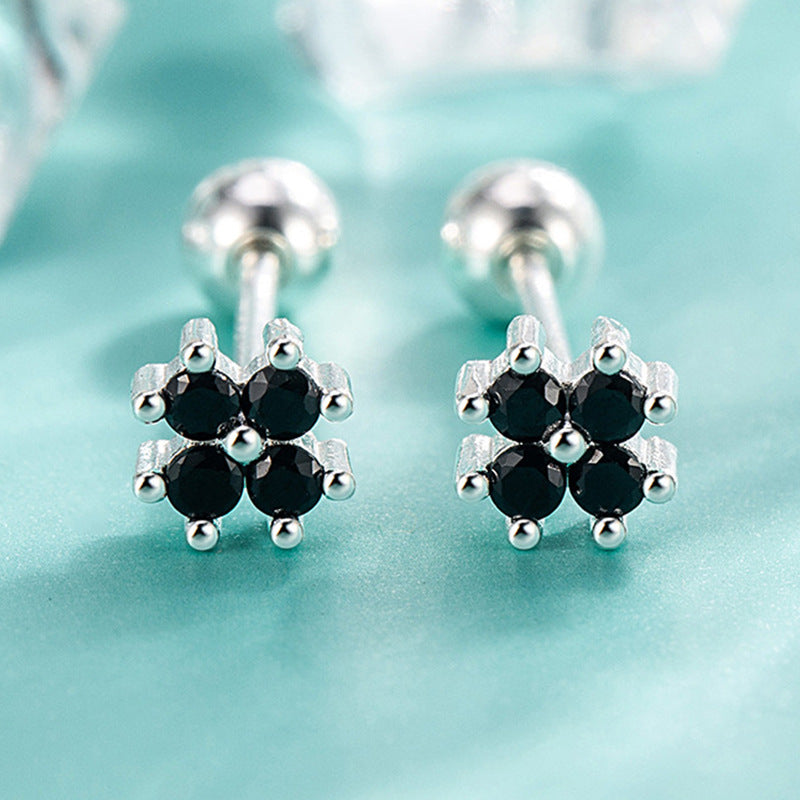 Damen Ohrstecker mit floralen Akzenten und funkelnden Zirkonia Shop Nory