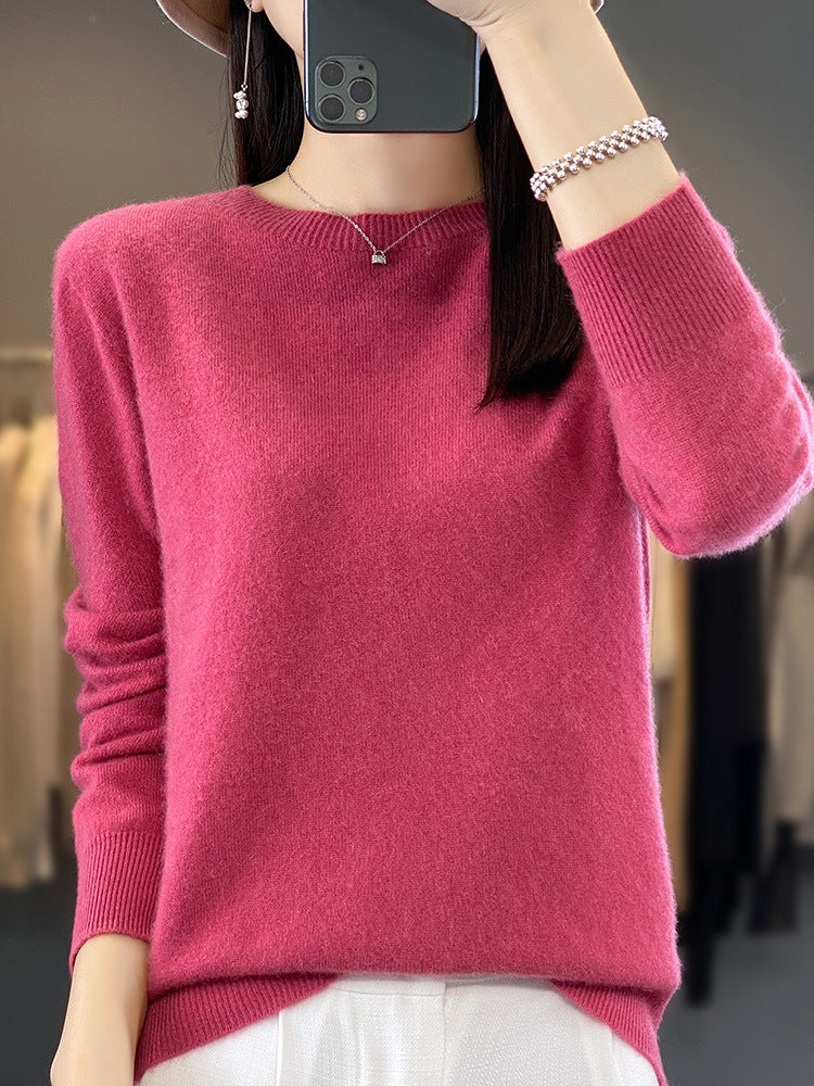 Damen Luxuriöser Feinstrick-Rundhalspullover mit softem Fluffy‑Finish und schmaler Bündchenform Shop Nory