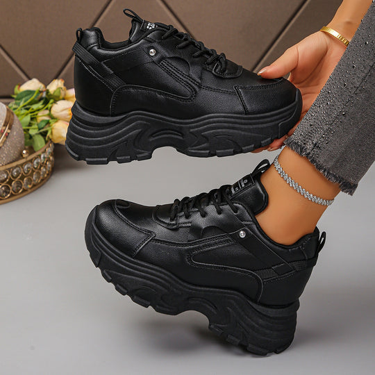Damen Plattform-Chunky-Sneaker mit skulpturierter Profilsohle und gepolstertem Schaft Shop Nory