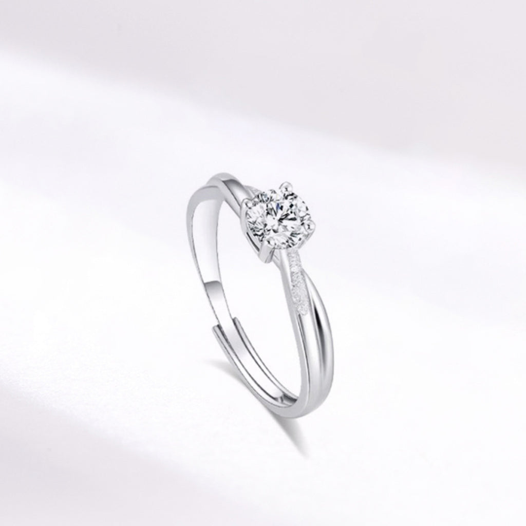 Damen Verführerischer Ring mit funkelndem Zirkonia Shop Nory
