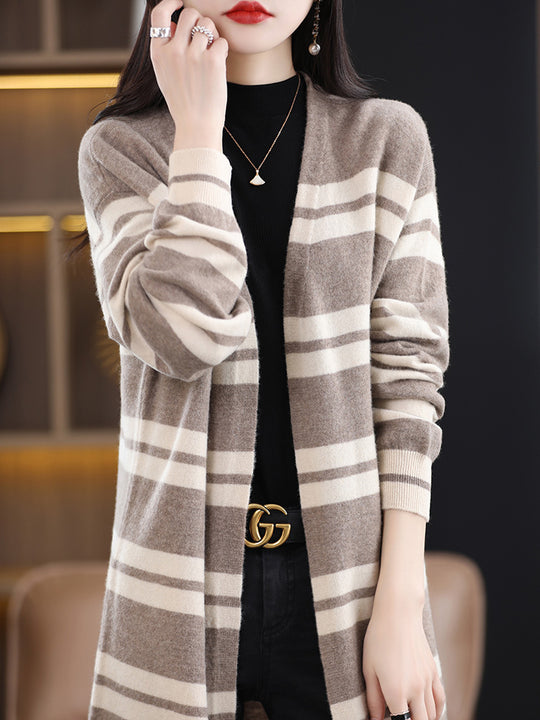 Damen Oversize-Longcardigan aus weichem Wollmix mit kontrastierenden Blockstreifen Shop Nory