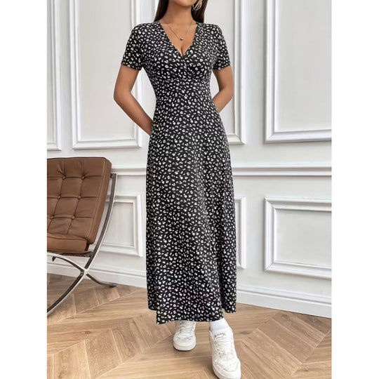Damen Maxikleid mit vorteilhaftem V-Ausschnitt und floralem Muster Shopnory