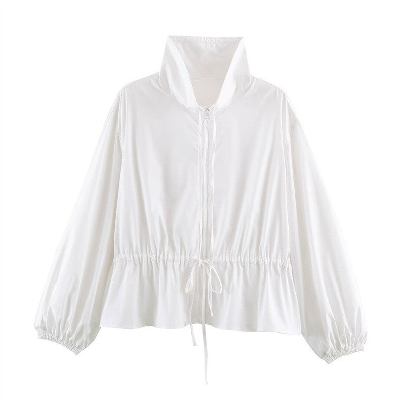 Damen Leichte taillierbare Windjacke mit Stehkragen, Tunnelzug und Ballonärmeln Shop Nory