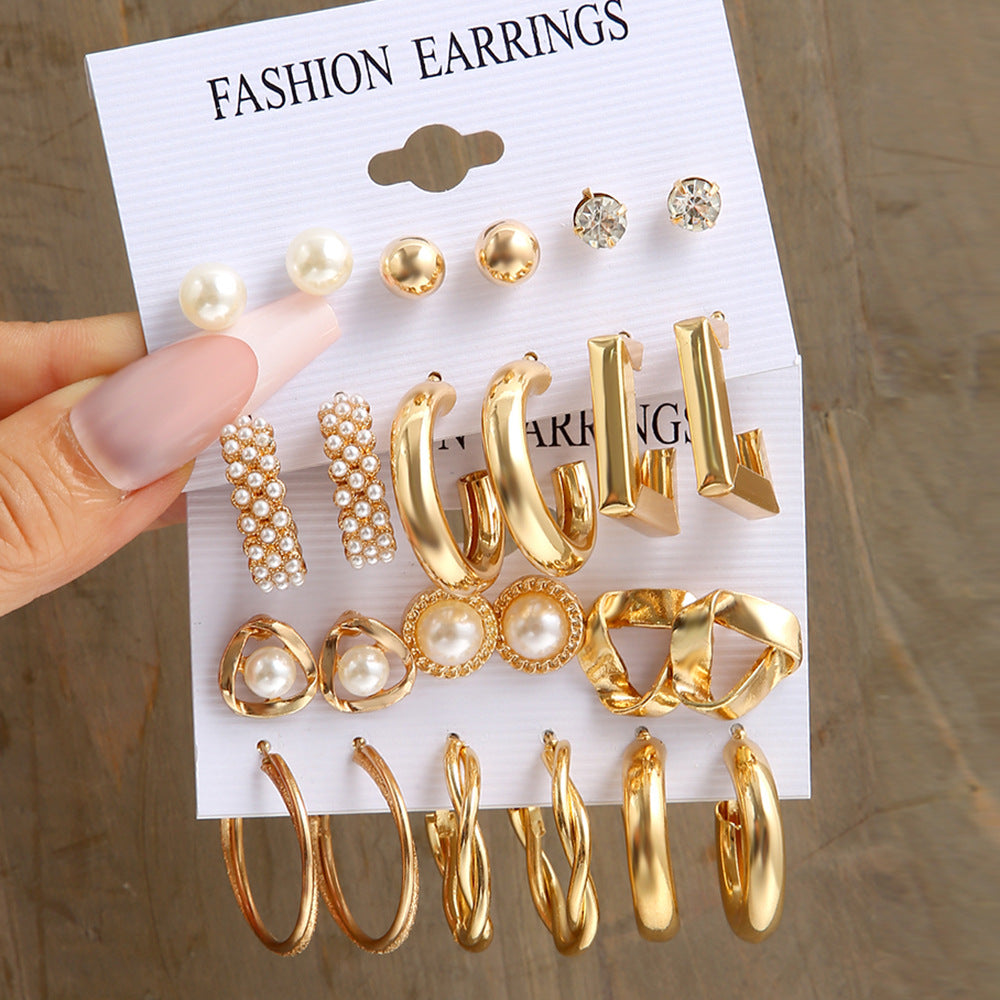 Damen Ohrringe Set mit eleganten Perlenakzenten und modernen Designs Shop Nory