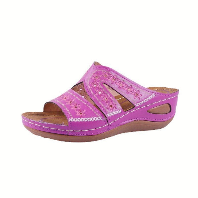 Damen Komfortable Wedge-Pantoletten mit floralem Cut-Out-Design Shopnory