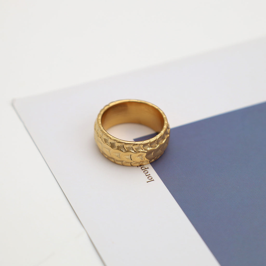 Damenring mit strukturiertem Design Shop Nory
