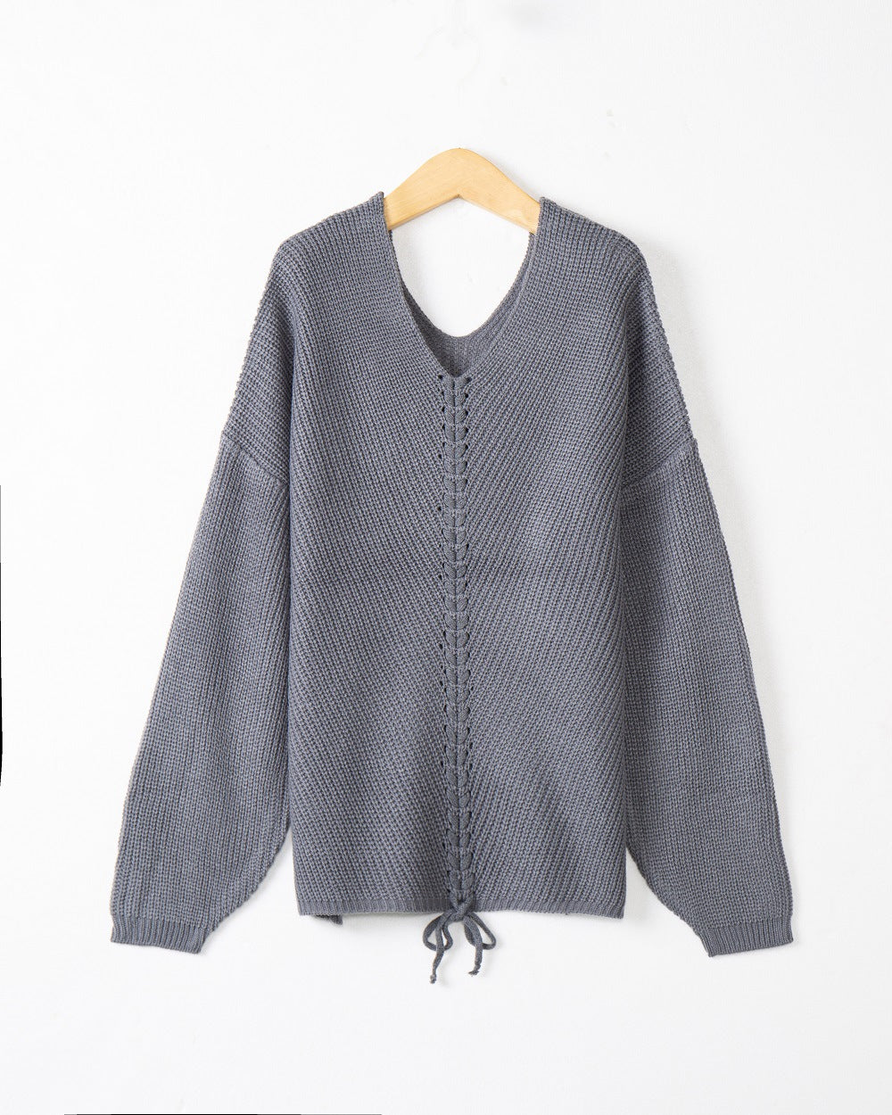 Damen Strickpullover mit Zopfmittelnaht, V‑Ausschnitt und Kordelzug Shop Nory