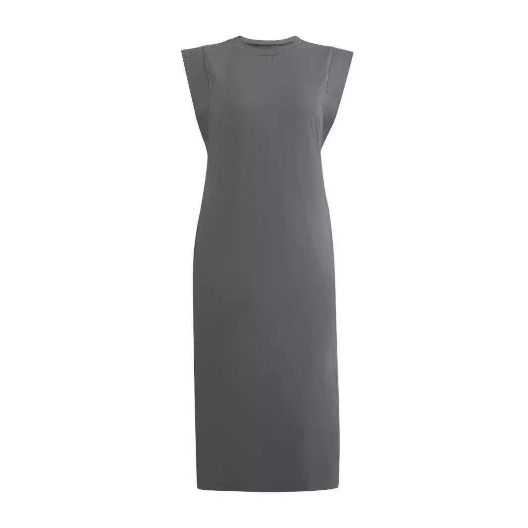 Damen Maxikleid mit schlichten Linien und modernen Schulterdetails