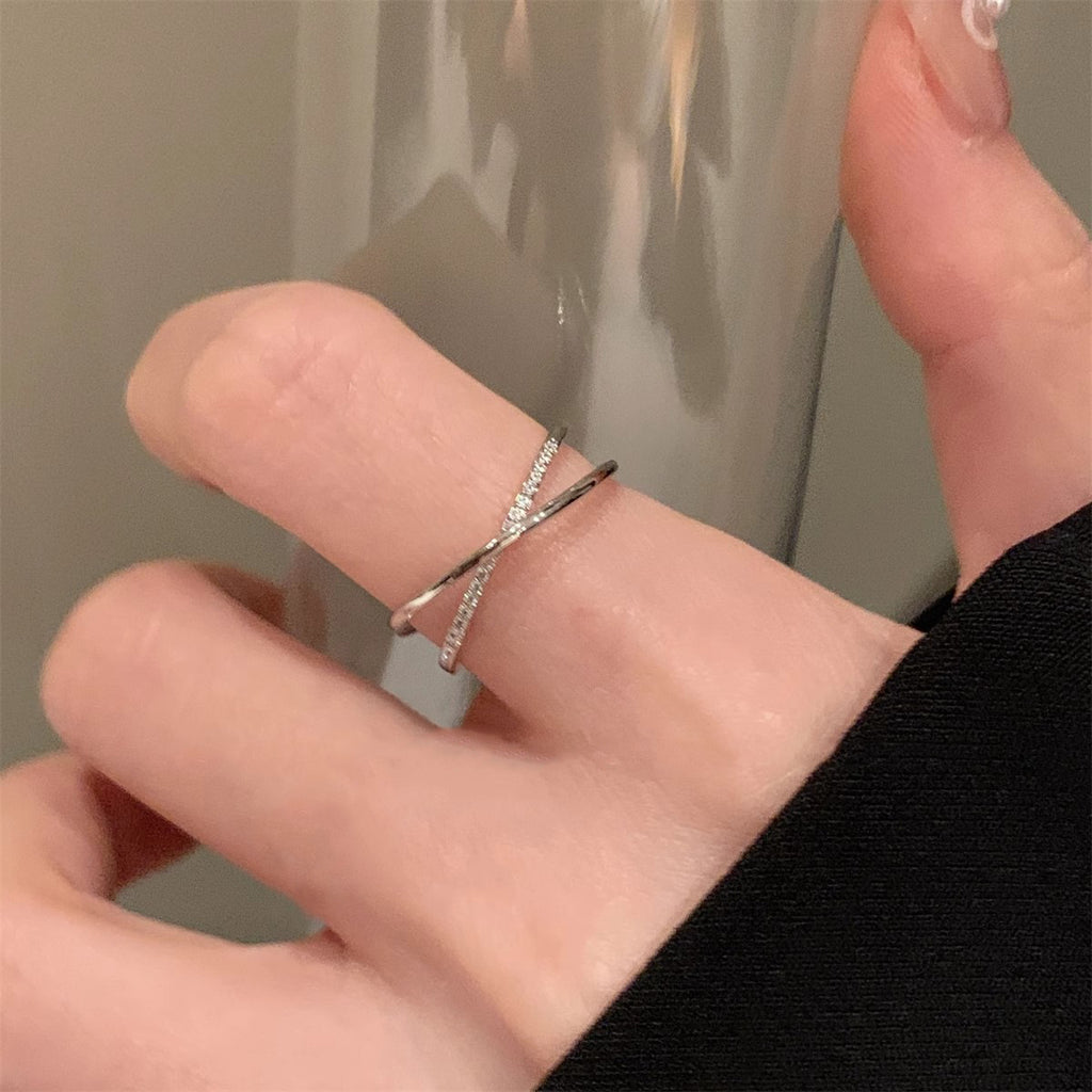 Damen Offener Kreuzring mit funkelnden Zirkonia Shop Nory
