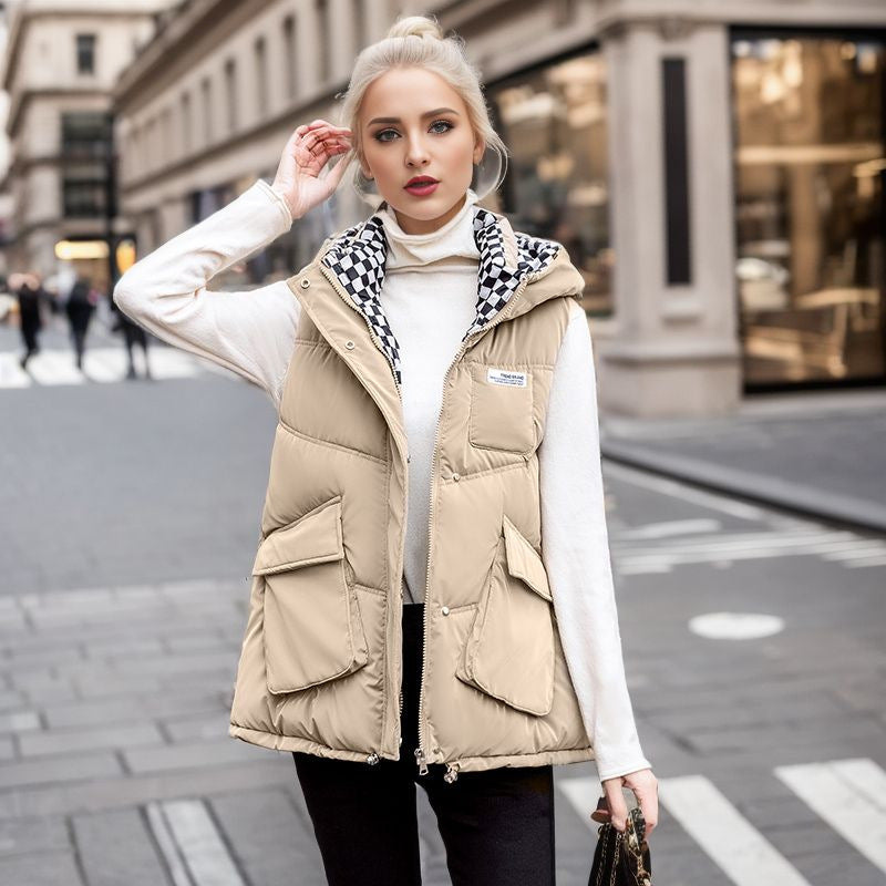 Damen gesteppte Winterweste mit verstellbarer Kapuze und praktischen Taschen Shopnory