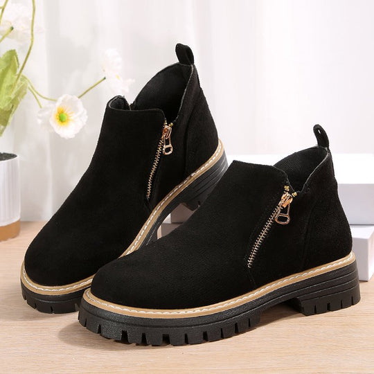 Damen Kurzschaft-Stiefeletten aus Veloursoptik mit seitlichem Reißverschluss und grober Profilsohle Shop Nory