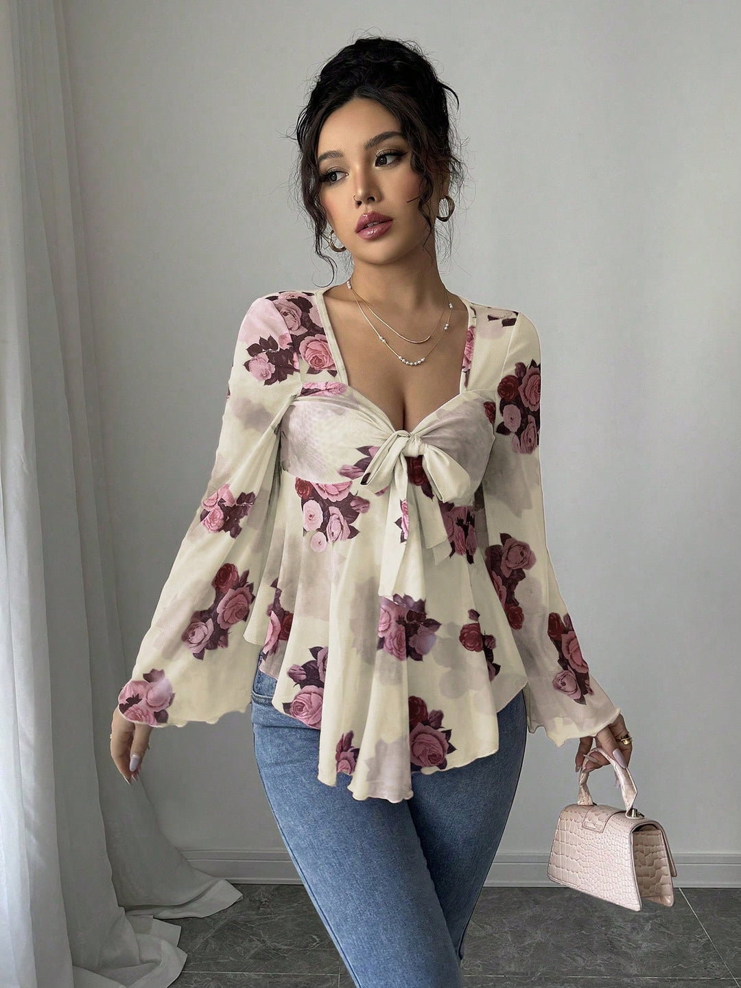 Damen Transparente Chiffon-Babydoll-Bluse mit Knotenfront und floralem Allover-Print Shop Nory