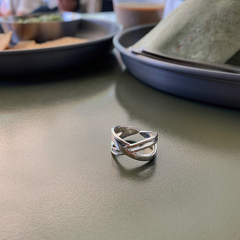 Damenring mit modernem, geflochtenem Design Shop Nory