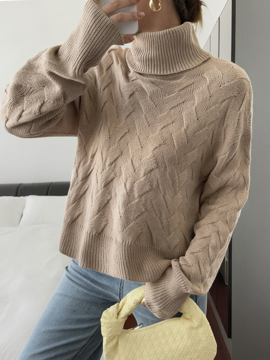 Damen nan grobstrick Rollkragenpullover mit Zopfstruktur, oversized Schnitt und längeren Ärmeln Shop Nory