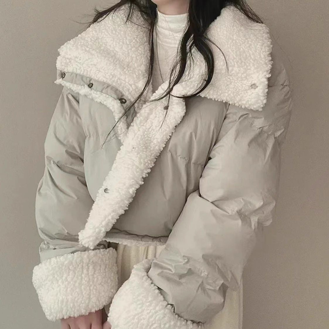 Damen nan kurze gesteppte Pufferjacke mit Teddykragen, krempelbaren Ärmeln und Tunnelzugsaum Shop Nory