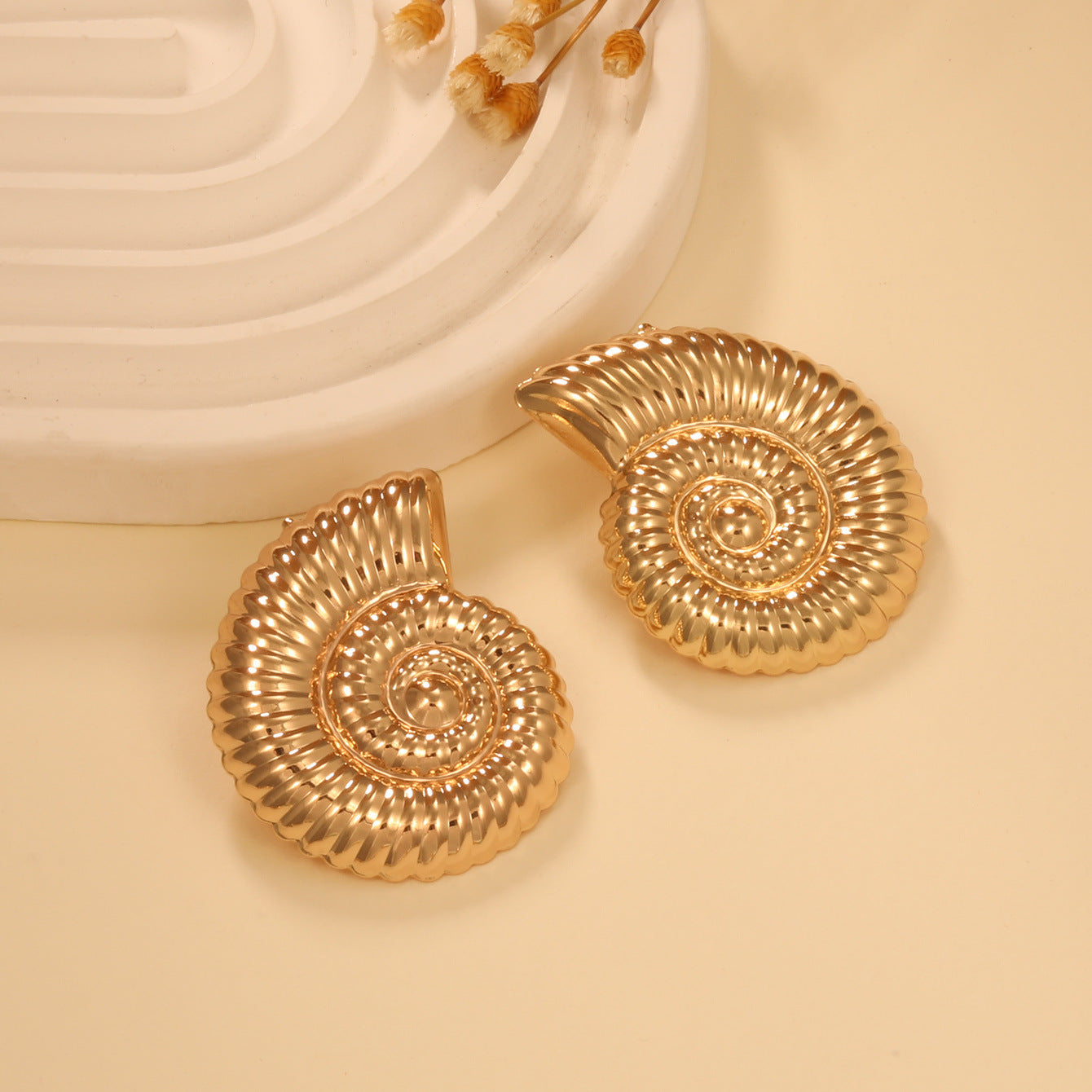 Damen Ohrstecker im eleganten Muscheldesign Shop Nory