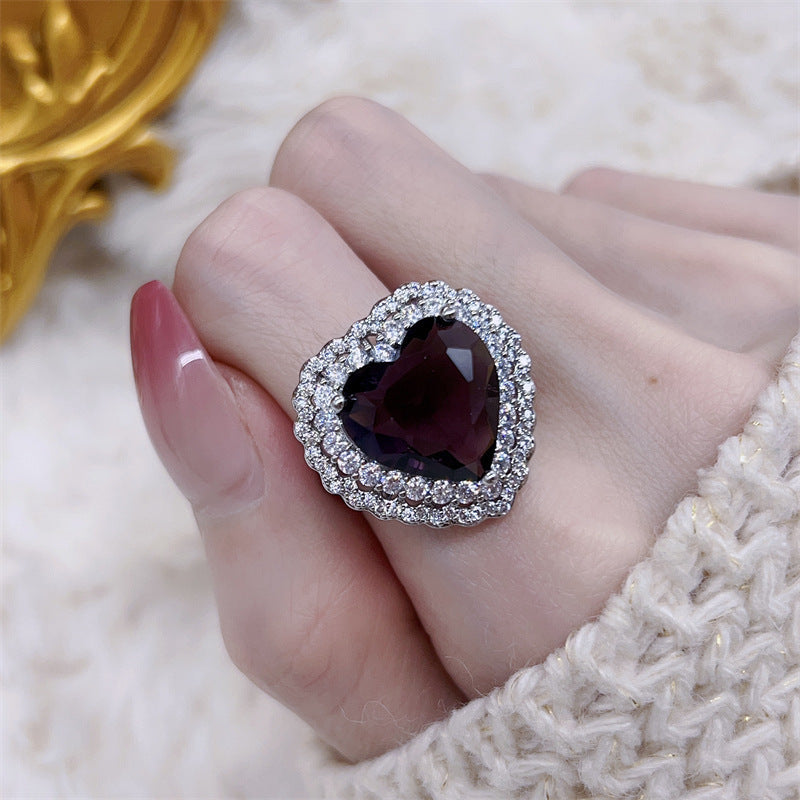 Damen herzförmiger Cocktailring mit funkelndem Zirkonia Shop Nory