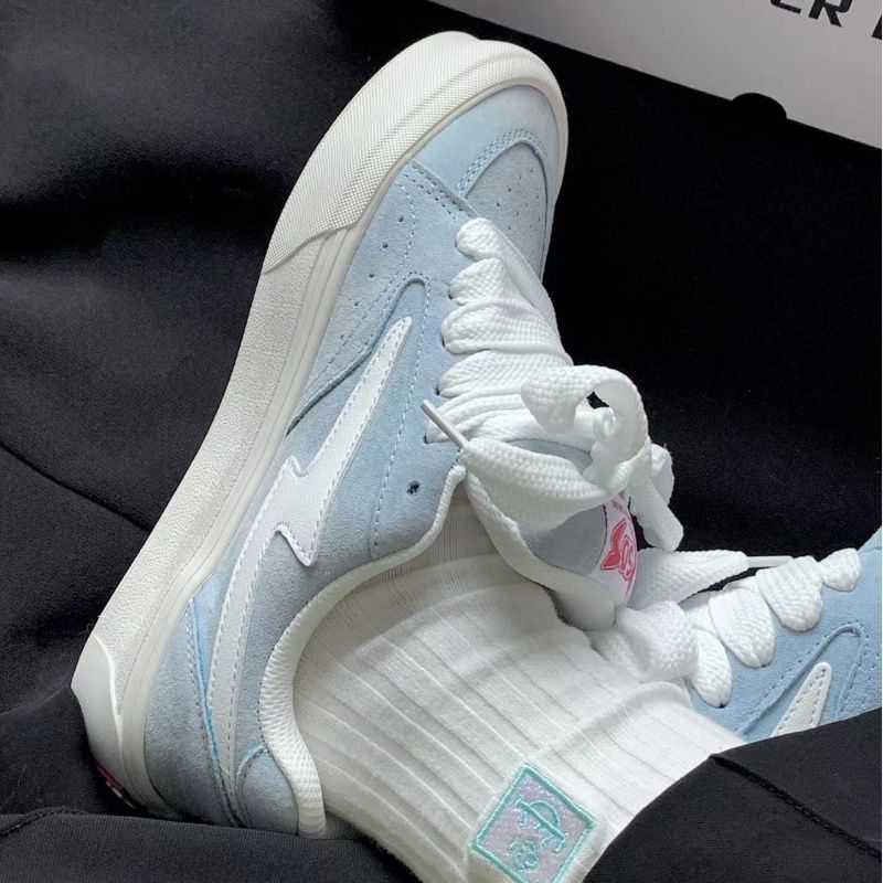 Damen lässige Sneaker aus hochwertigem Wildleder mit dämpfender Sohle Shopnory