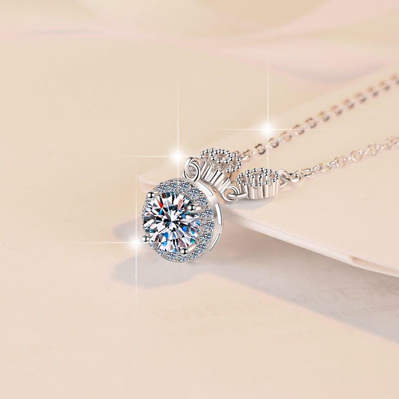Damen Halskette mit funkelndem Kristallanhänger und eleganten Zirkonia-Elementen Shop Nory