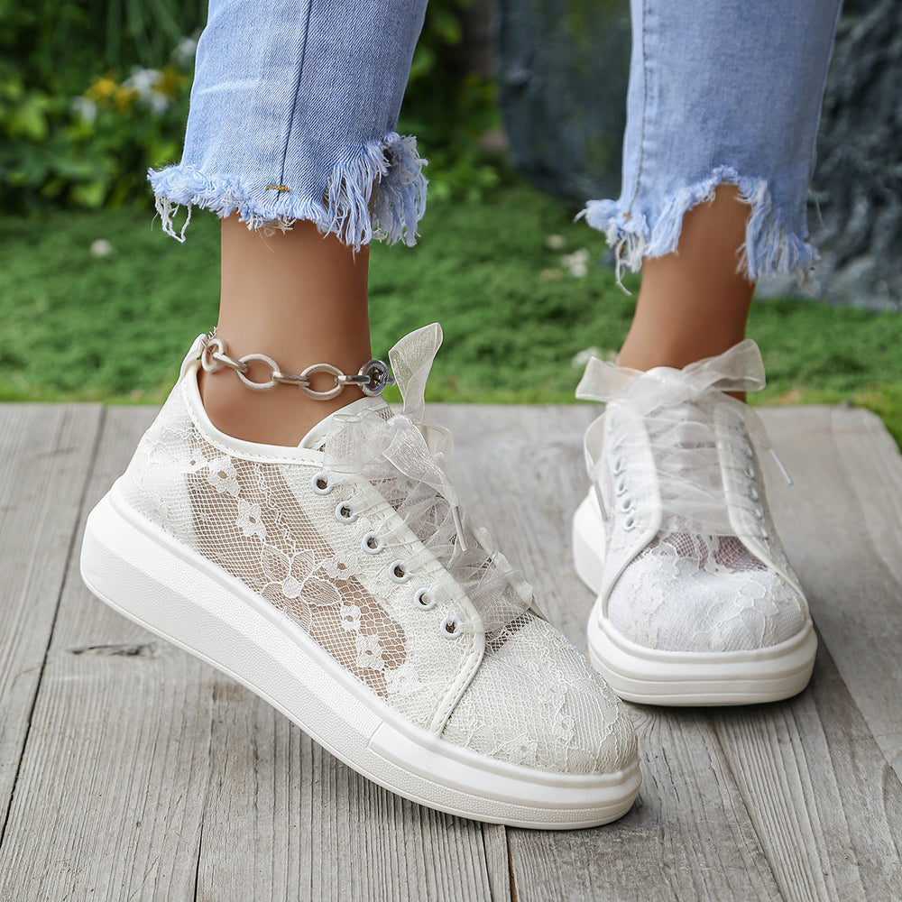 Damen Plateau-Sneaker mit Spitzen-Overlay und transparenten Organzabändern Shop Nory