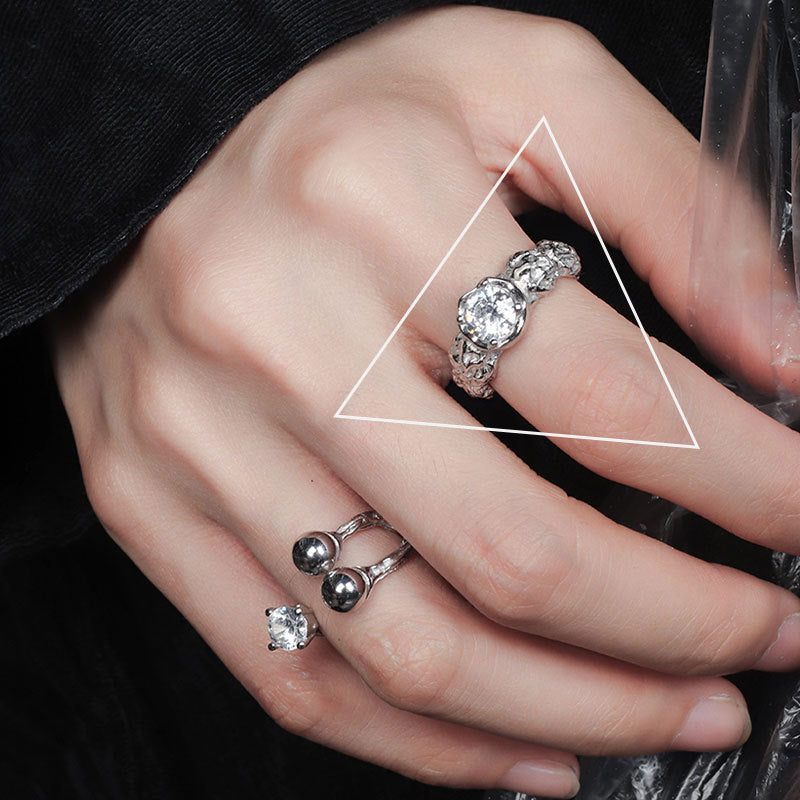 Damenring mit filigranem Design und funkelnden Kristallen Shop Nory