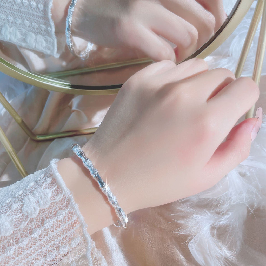 Damen Armreif aus hochwertigem Edelstahl mit elegantem Bambusdesign Shop Nory