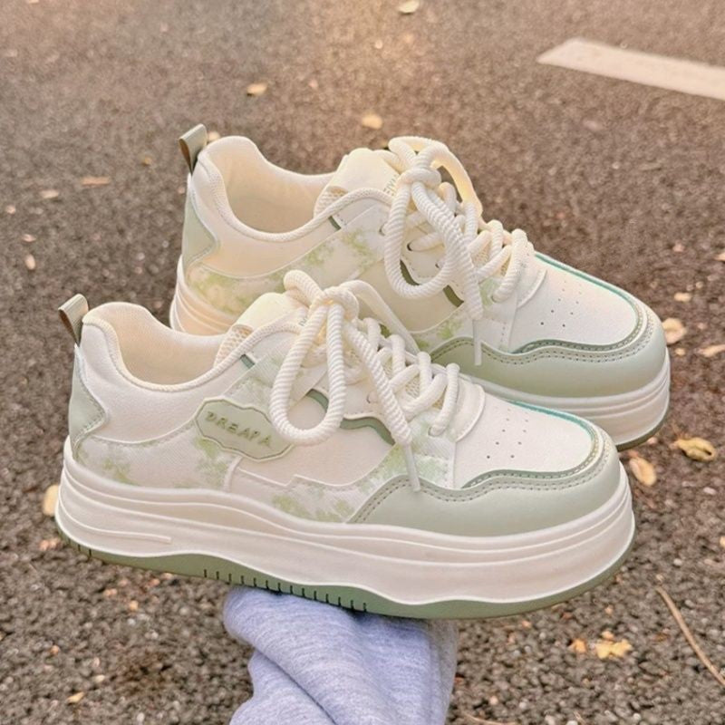 Damen Voluminöser Plateau‑Sneaker im Retro‑Citystil mit dezenter Marmorierung und dämpfender Keilsohle Shop Nory