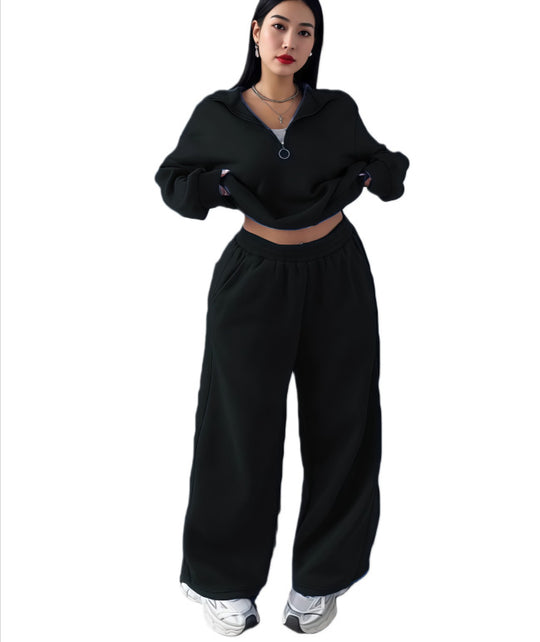 Damen Cropped Oversize-Sweatshirt mit halbem Reißverschluss und weite High-Waist Jogginghose Set Shop Nory