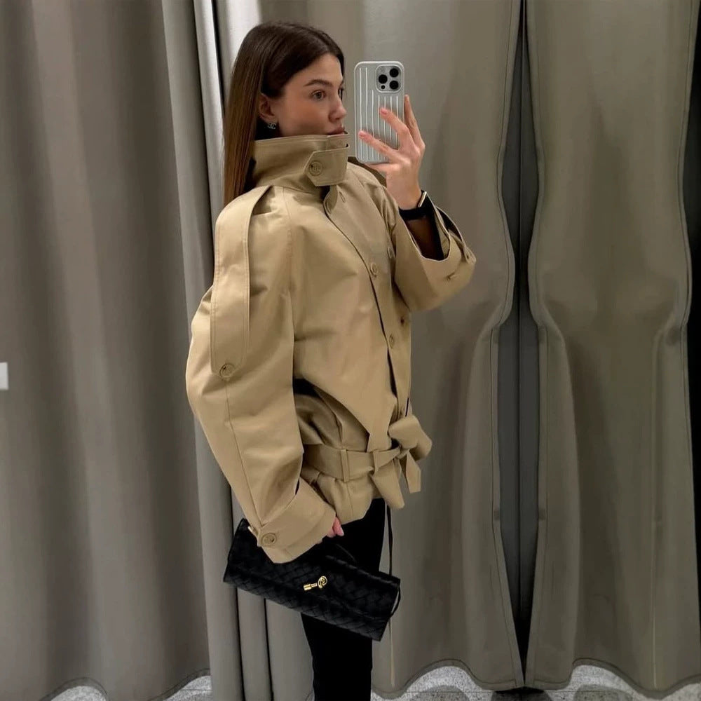 Damen Kurz-Trench mit hohem Stehkragen, doppelreihiger Knopfleiste & Taillengürtel Shop Nory