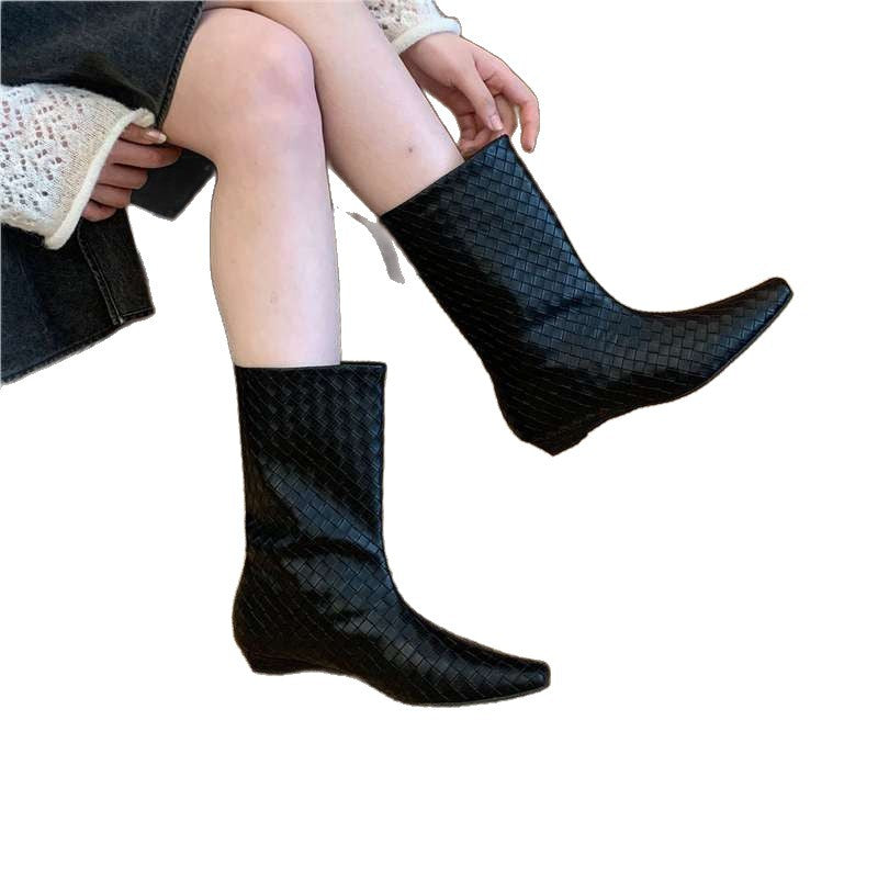 Damen Geflochtene halbhohe Stiefel mit spitzer Zehenform und flachem Blockabsatz Shop Nory