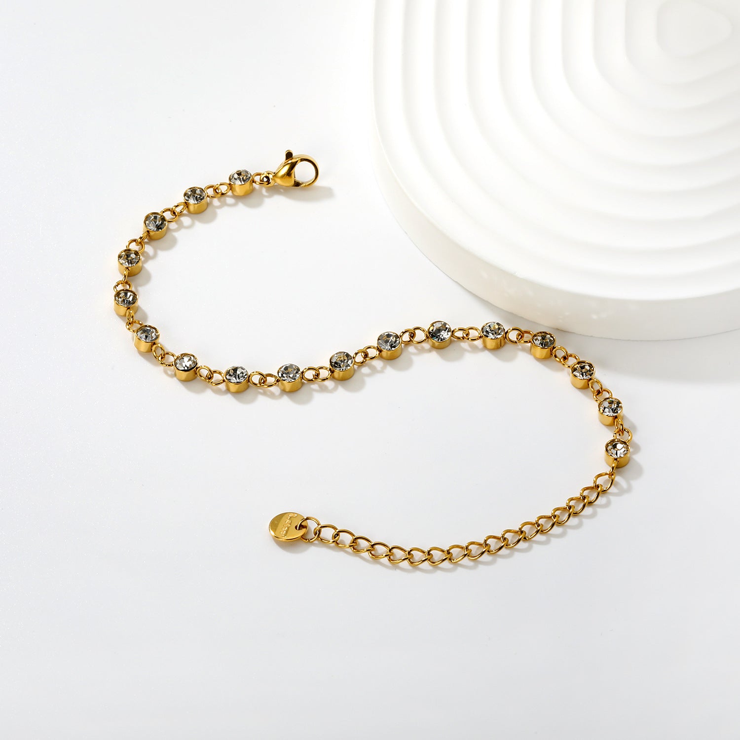 Damen zartes Armband mit funkelnden Kristall-Details Shop Nory