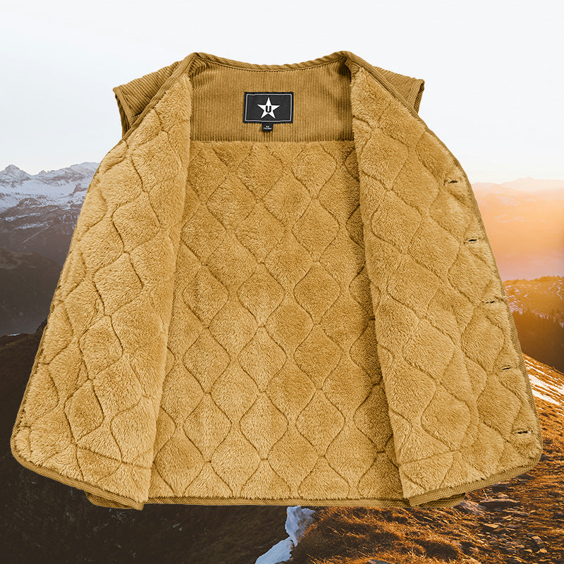 Herren Cord-Quiltweste mit V-Ausschnitt, wattierter Steppstruktur und aufgesetzten Taschen Shop Nory