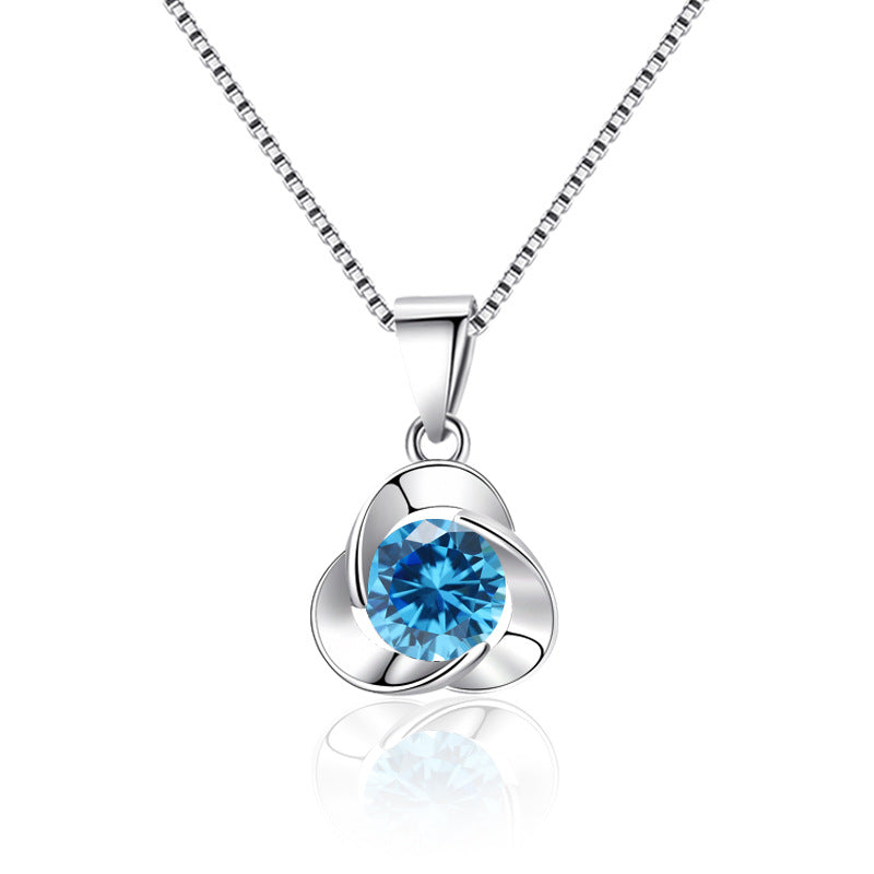 Damen Halskette mit funkelndem Zirkonia-Anhänger und elegantem Design Shop Nory